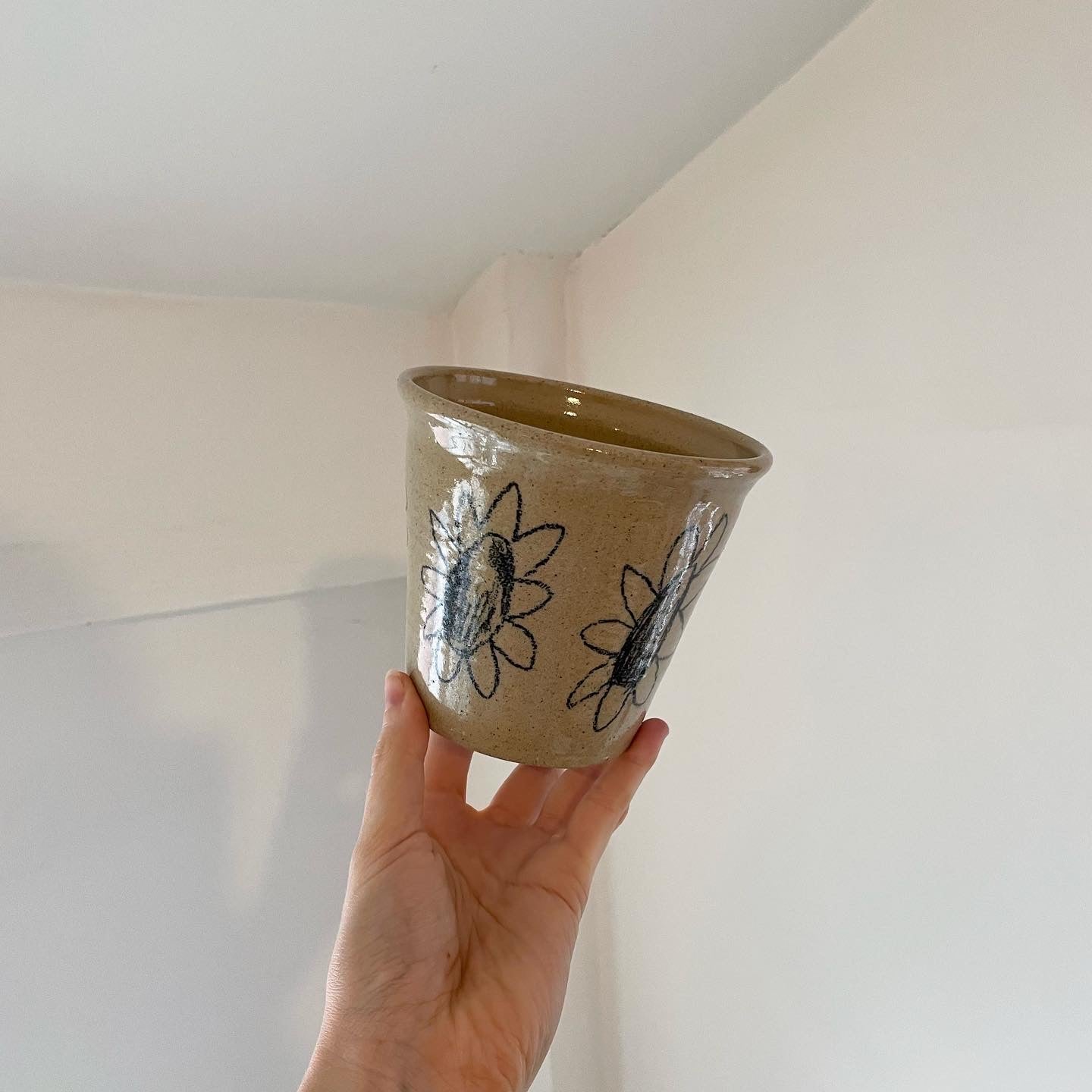 Daisy Pot