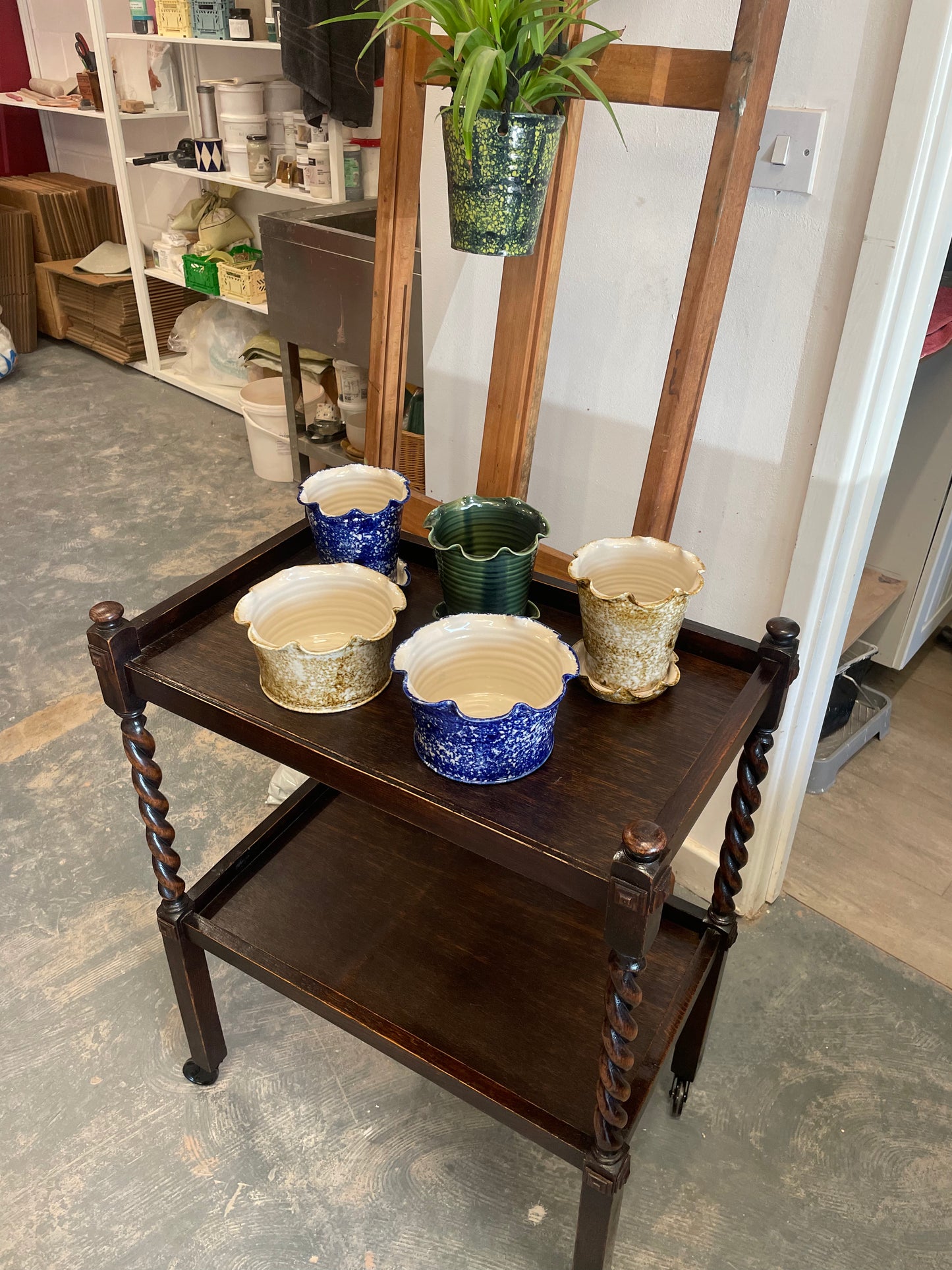 Frilly Dog Bowl - Sponged Cobalt