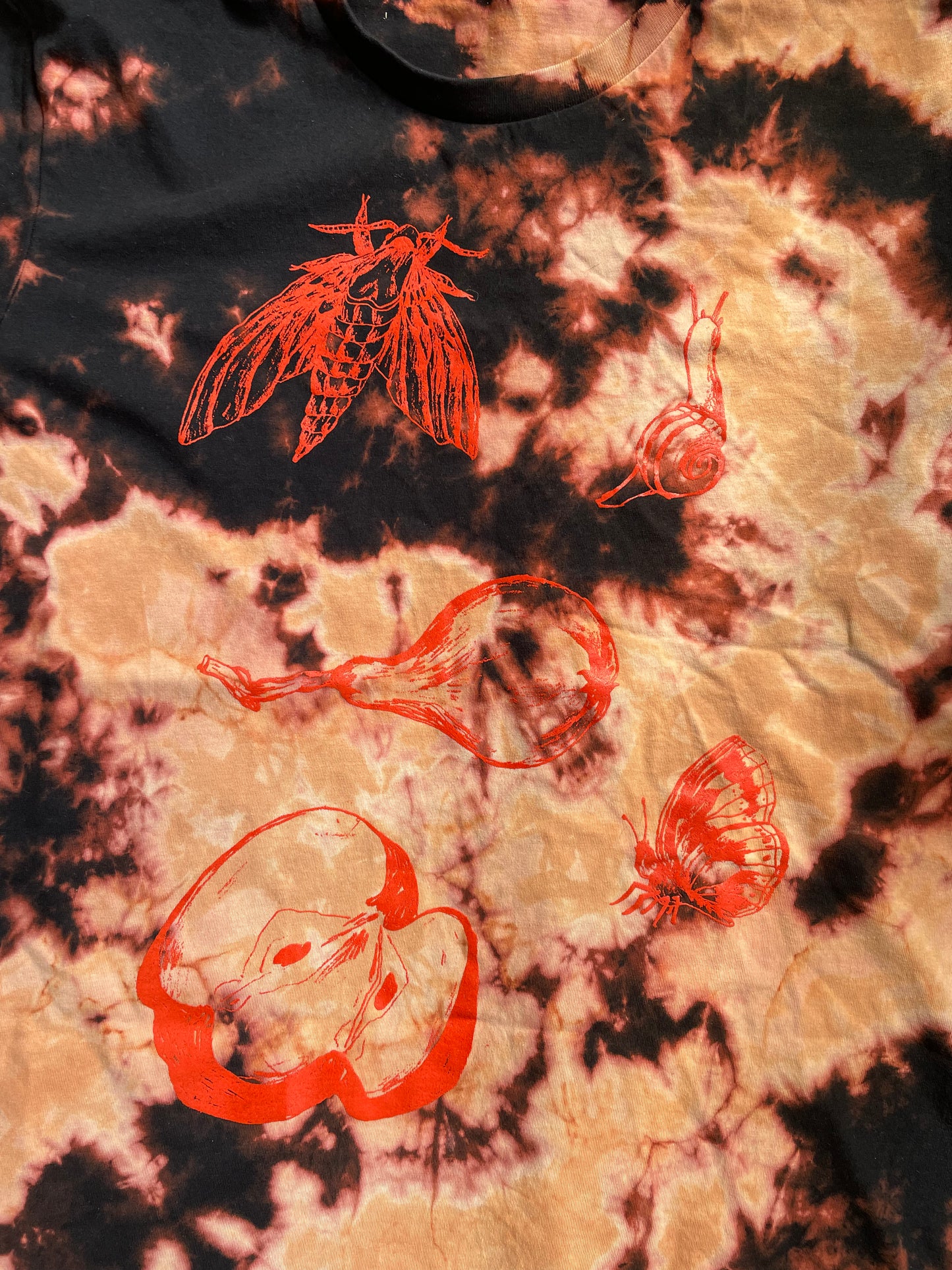 T-Shirt - Garden Print - Bleach